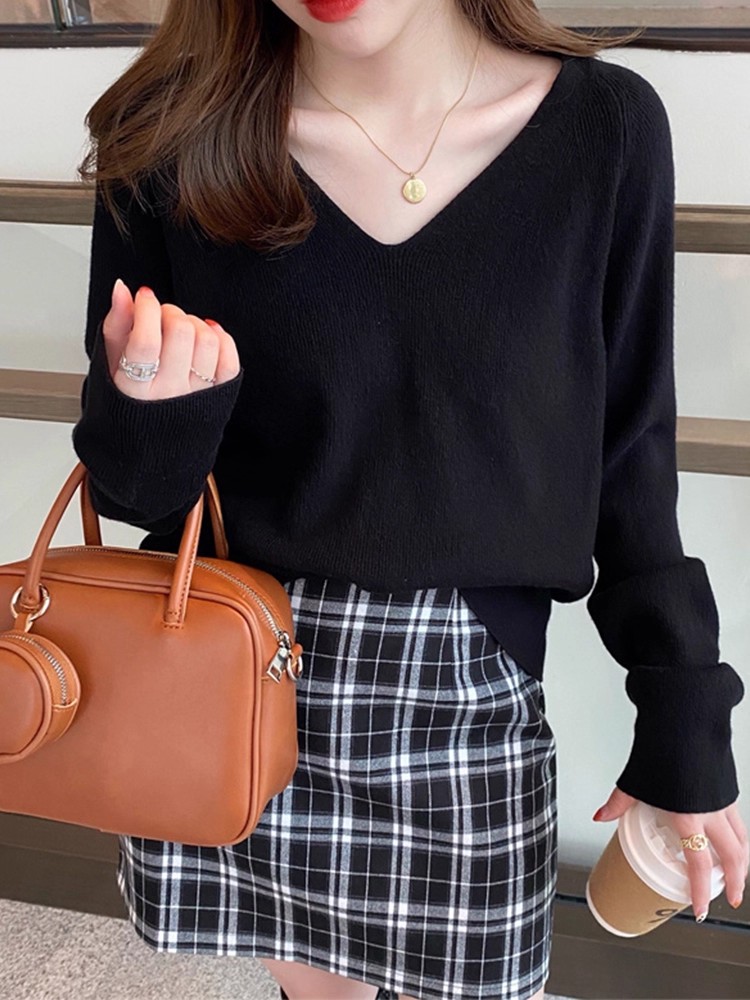 Korean V-Neck Knit Sweater for Women 2026 Fall Winter Base Layer Loose Slimming Top - Image 2