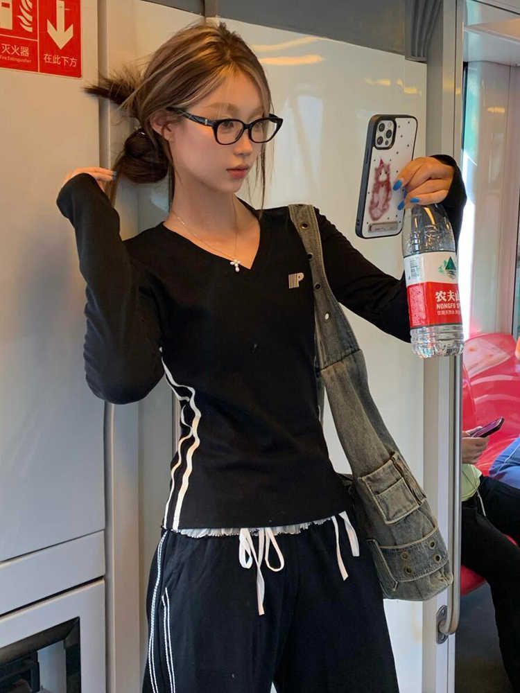 American Style Cotton Long Sleeve T-Shirt Vintage Letter V-Neck Slimming Top Early Autumn New Minimalist